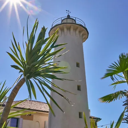 Lovely Flat With In A Pool Paradise 比比翁