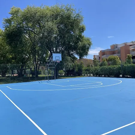 Lovely Flat With In A Pool Paradise * ビビオーネ