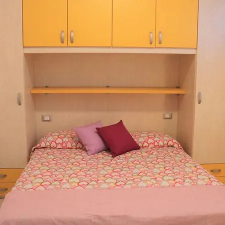 Lovely Flat With In A Pool Paradise Бібіоне