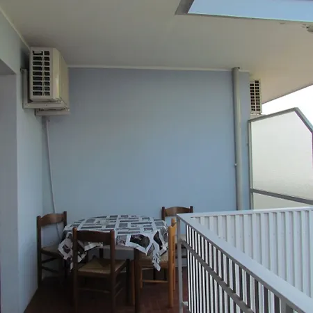 Lovely Flat With In A Pool Paradise Апартаменти Бібіоне